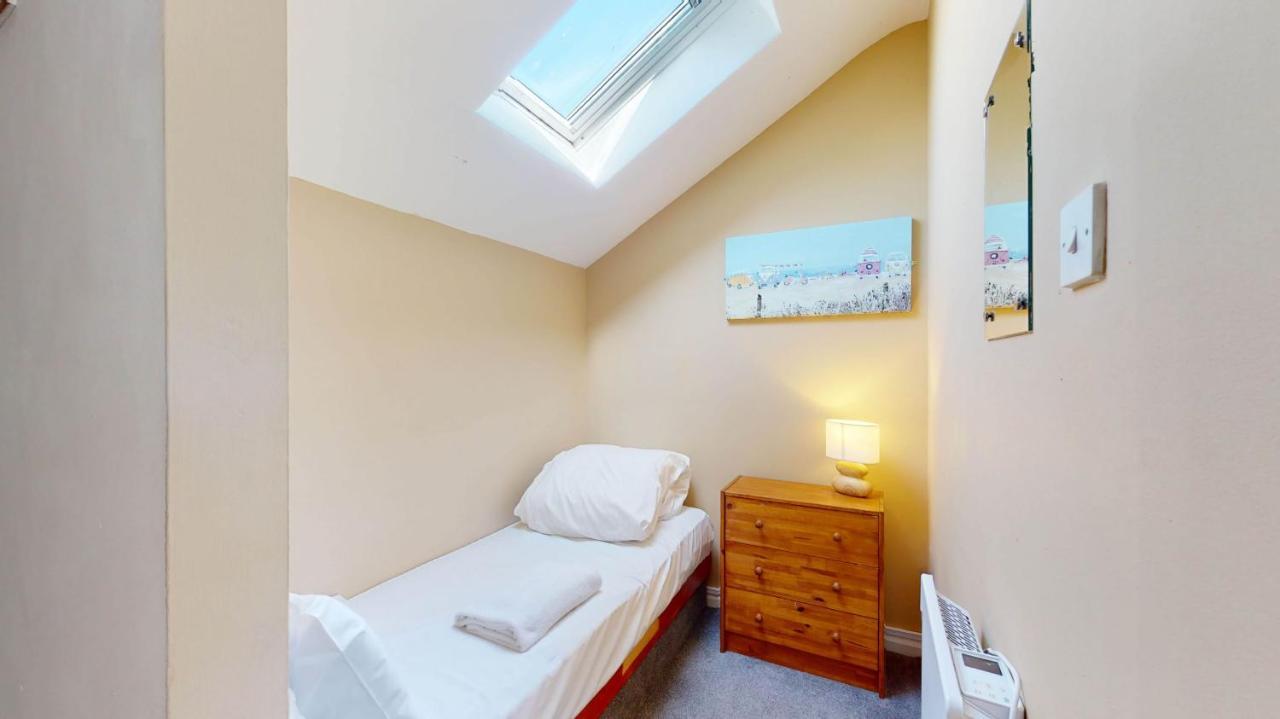 Villa 24 Strawberry Hill, Tolroy Manor Hayle Esterno foto
